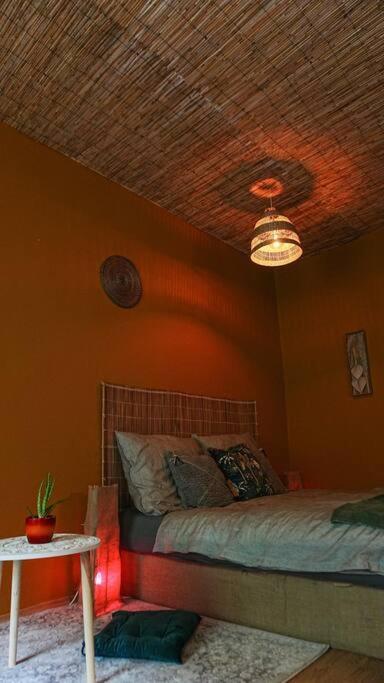 Sahara Studio With Shared Bathroom In City Centre Bratislava Exteriör bild