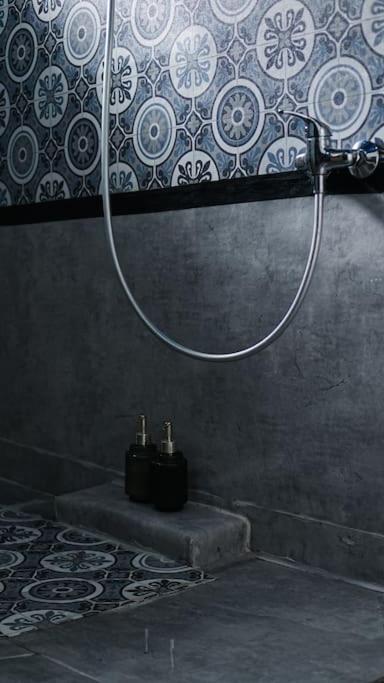Sahara Studio With Shared Bathroom In City Centre Bratislava Exteriör bild