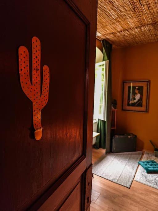 Sahara Studio With Shared Bathroom In City Centre Bratislava Exteriör bild