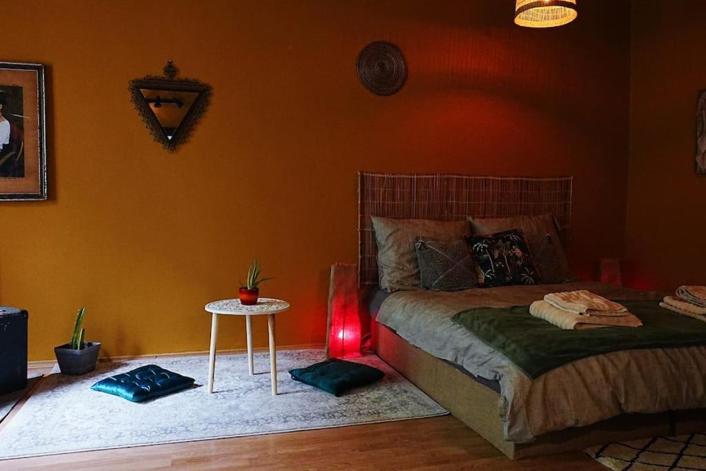 Sahara Studio With Shared Bathroom In City Centre Bratislava Exteriör bild